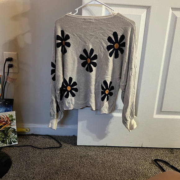 Floral Print Pajama Set - Cream and Black - Picture 6 of 8